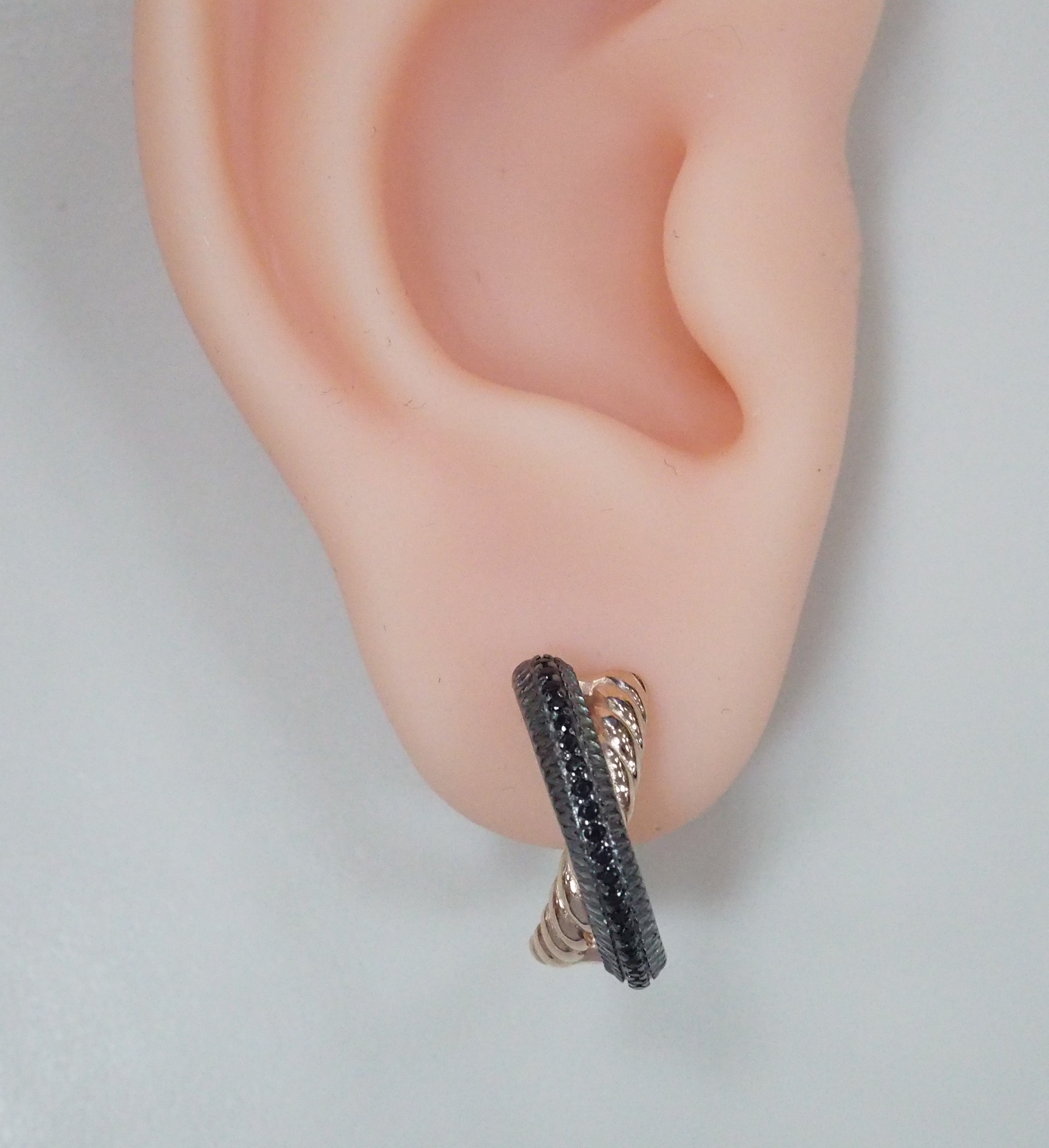 Серебряные серьги со шпинелью